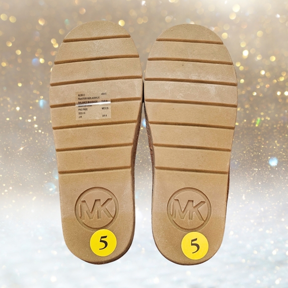 Michael Kors Sherpa Zip boots, size 5 - Picture 2 of 3